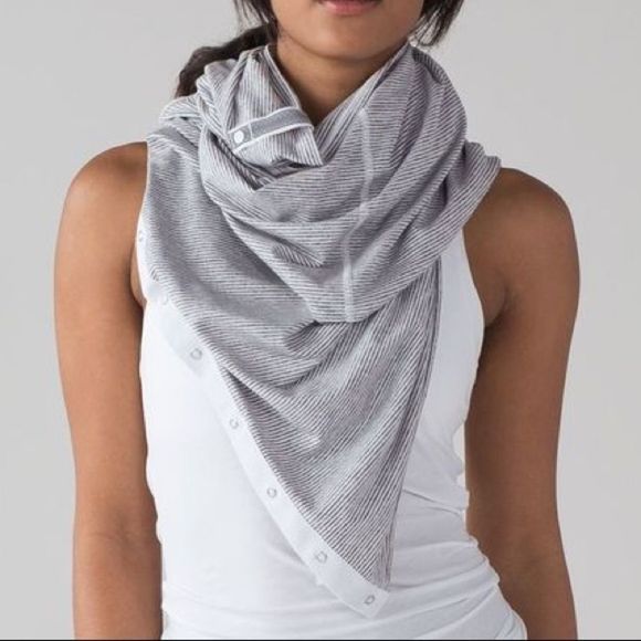 Lululemon Vinyasa Scarf - Picture 2 of 15